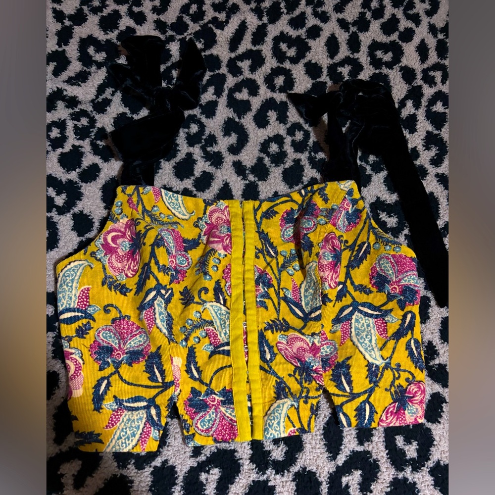 💛Free People floral crop tank top with ribbon straps